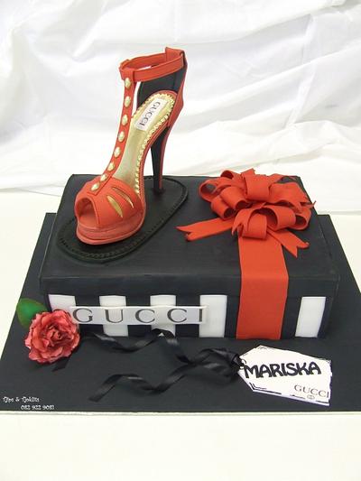 Designer Shoe and Shoe Box Cake - Cake by Charmaine Massyn