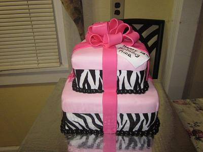Zebra Print Presents - Cake by Paulina
