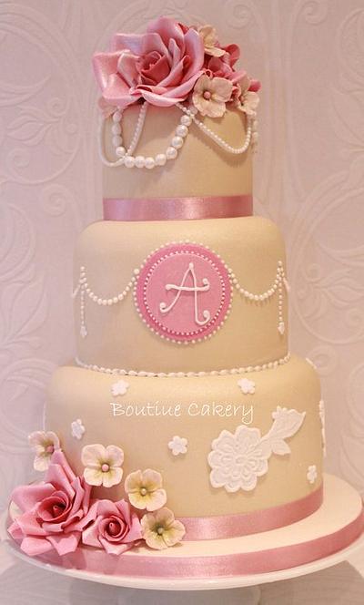 Vintage rose & pearl cake - Cake by Boutique Cakery