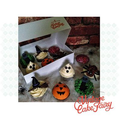 Ghoulish Cupcakes! - Cake by Vintage Cake Fairy