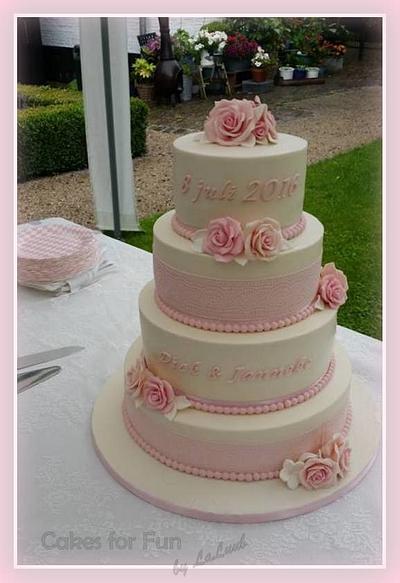 Wedding cake - Cake by Cakes for Fun_by LaLuub