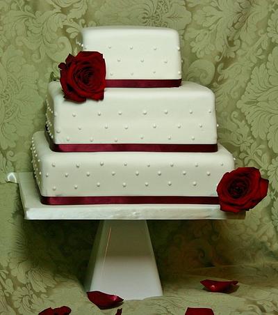 Square Pearl Wedding Cake - Cake by Floriana Reynolds