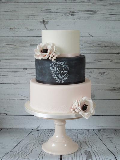 Romantic Chalkboard Weddingcake  - Cake by Taart van eigen Deeg