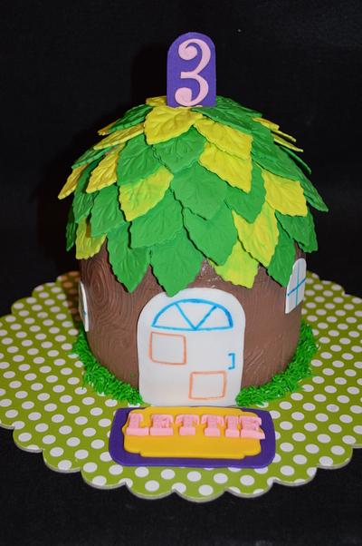 Treehouse cake - Cake by Kim Leatherwood