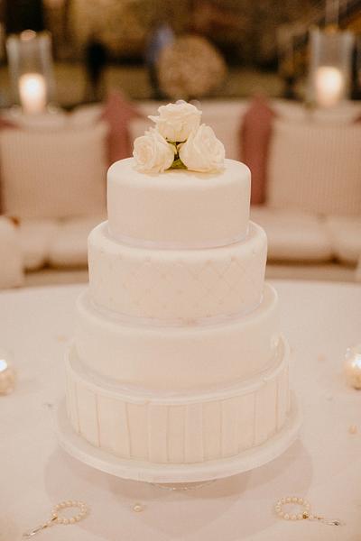 White Wedding Cake - Cake by Yummy Cake Shop