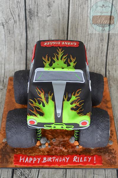 "Grave Digger" birthday cake - Cake by designed by mani