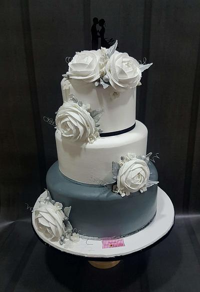 Elegant Grey  - Cake by Michelle's Sweet Temptation