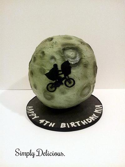 E.T - Cake by Simply Delicious Cakery