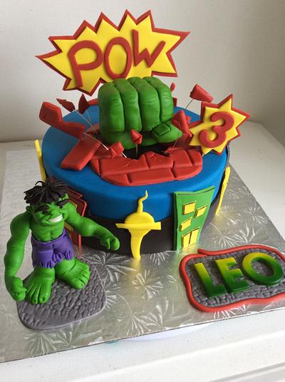 Hulk cake - Cake by Marie-France
