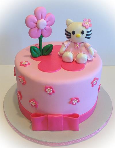 Hello Kitty - Cake by Skmaestas