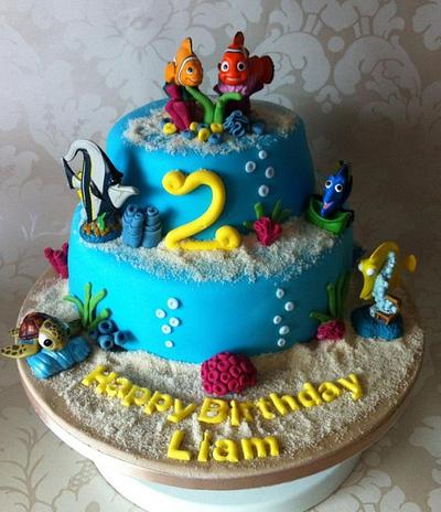 Finding Nemo - Cake by Carrie