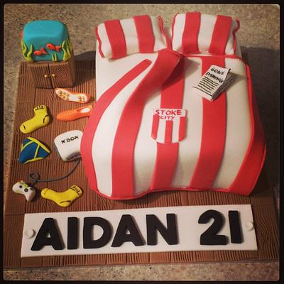 aidans' 21st - Cake by lucylaugharne