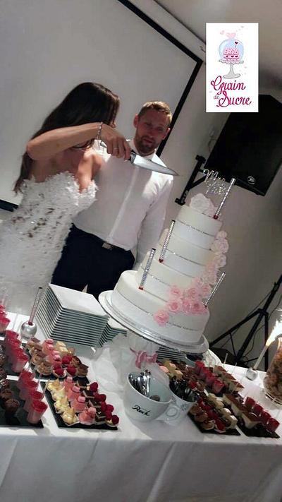 WEDDING CAKE - FLOWER - Cake by Sandra MARGARITO