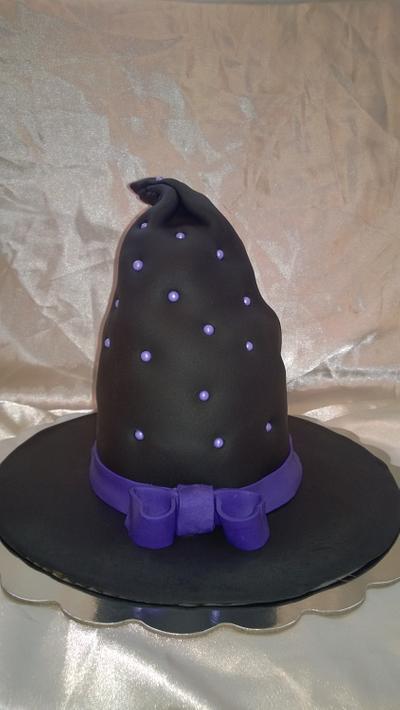 Witch's Hat - Cake by maryk1205
