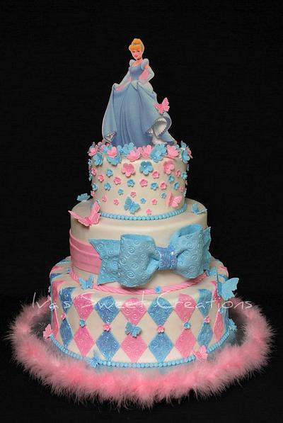 Cinderella - Cake by Ivanova Pichardo