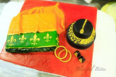 Traditional saree and gold accessories - Cake by Silviya