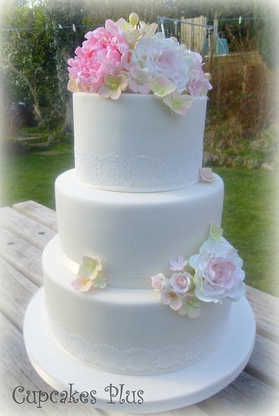 Peony and Rose wedding cake - Cake by Janice Baybutt