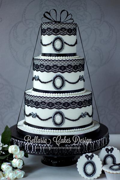 Romantic black and white vintage wedding cake  - Cake by Bellaria Cake Design 