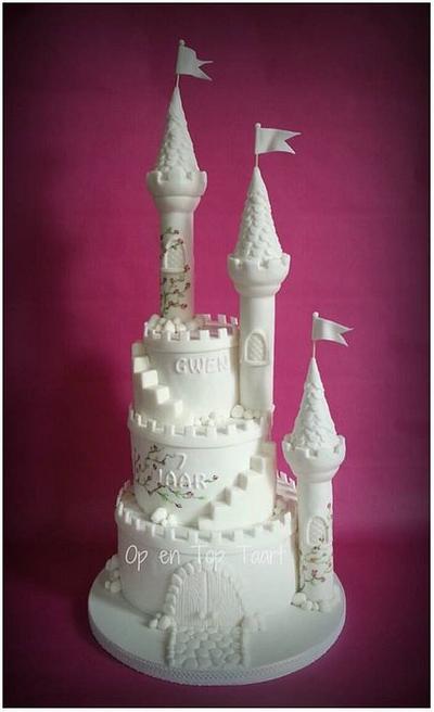 Princess Castle cake - Cake by Op en Top Taart