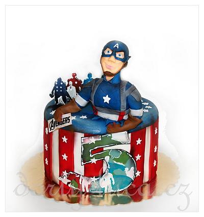Avengers - Cake by Dorty LuCa