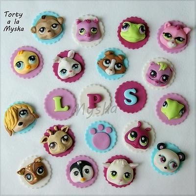 LPS cupcake toppers - Cake by Myska