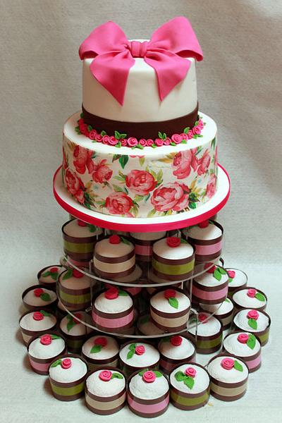 Invitation inspired wedding cake  - Cake by Estrele Cakes 