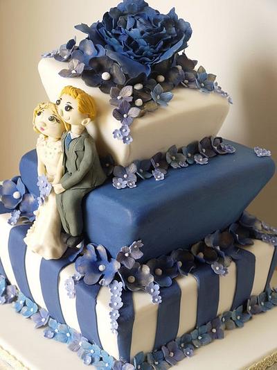 Suzanne Wedding Cake - Cake by Scrummy Mummy's Cakes