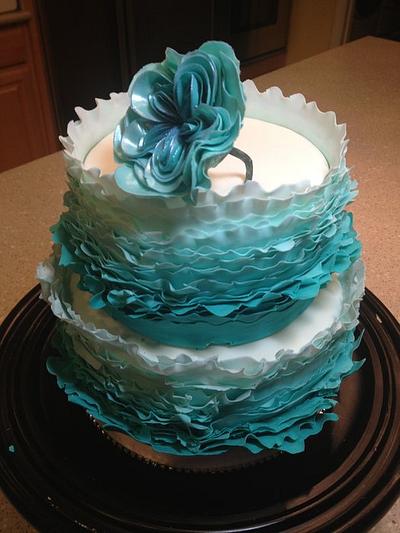 fondant cabbage rose and ruffle cake maggie austin  - Cake by Loracakes
