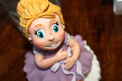 little girl figure  - Cake by Zoe's Fancy Cakes