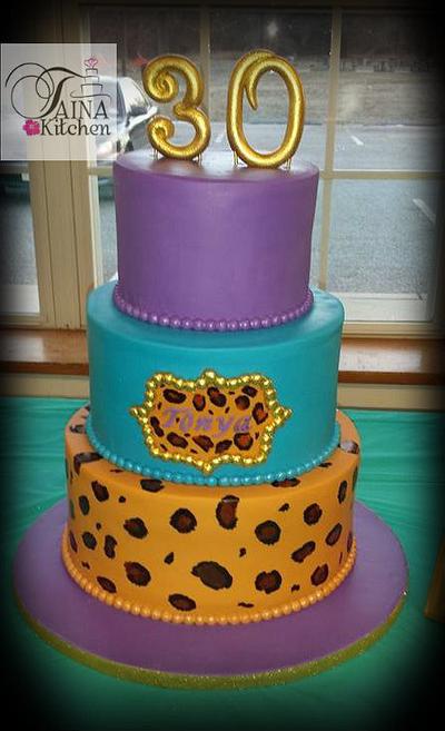 Leopard print for 30th Birthday!   - Cake by TAINAKITCHEN