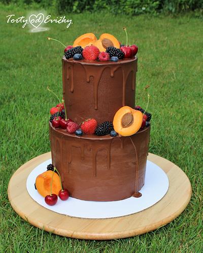 Drip cake  - Cake by Cakes by Evička