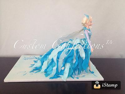 Queen Elsa - Cake by KerrieA