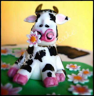 Cow cake - Cake by Kate Plumcake