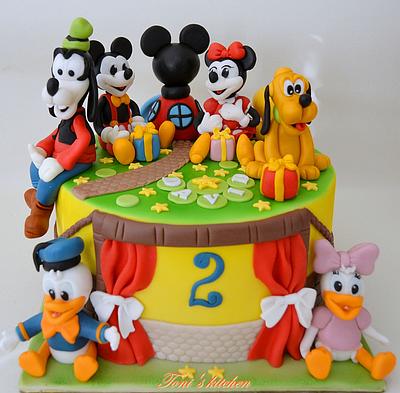 Hello, Disney! - Cake by Cakes by Toni