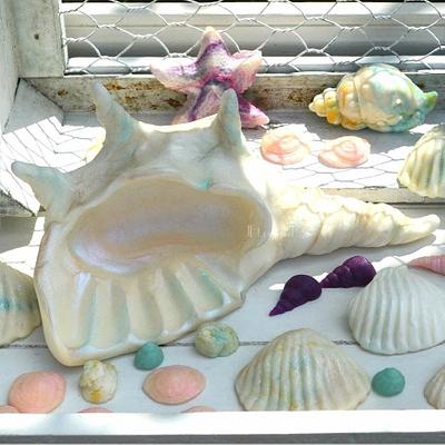 fondant shells - Cake by Judith-JEtaarten