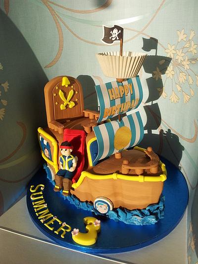 Bucky pirate ship - Cake by L.Huckle