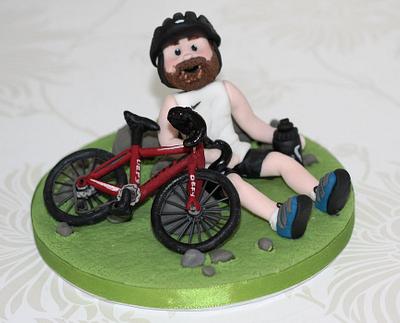cyclist cake topper  - Cake by Zoe's Fancy Cakes