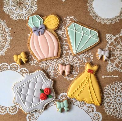 Simply Elegant icing decorating cookies - Cake by Mintwonderland