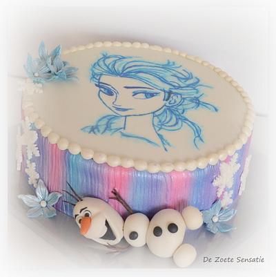 Hand Painted Elsa - Cake by claudia