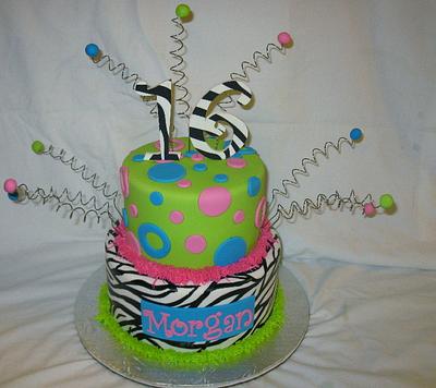 Zebra & Circles - Cake by DoobieAlexander