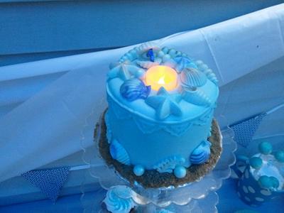 blu seashell theme - Cake by kangaroocakegirl