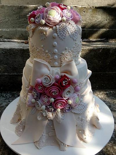 Elegance Wedding Cake - Cake by Galito