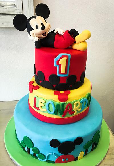 Mickey mouse  - Cake by danida