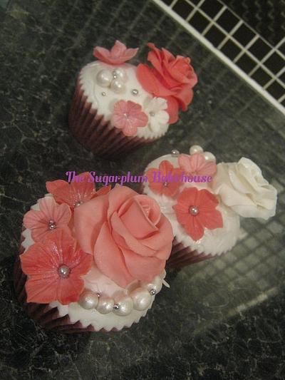 Pretty in Pink Cupcakes - Cake by Sam Harrison