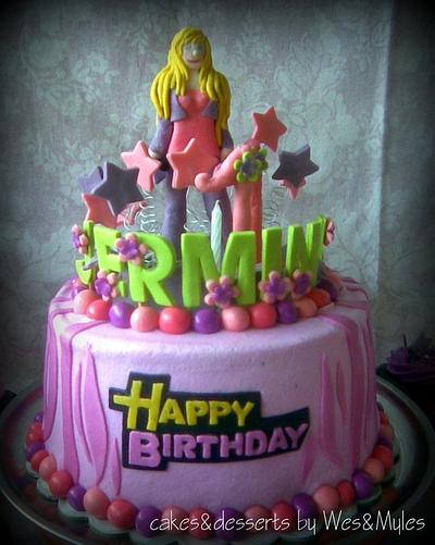 Hannah Montana themed cake and cupcakes - Cake by Tina Salvo Cakes