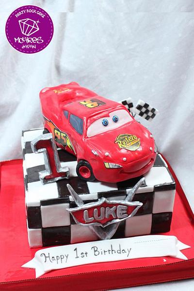 CARS 1st BIRTHDAY CAKE - Cake by megumi suzuki