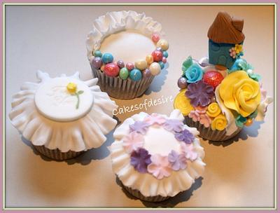 special cup cakes - Cake by cakesofdesire