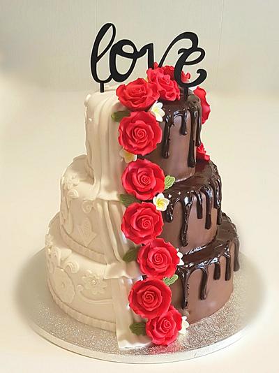 Two faced wedding cake - Cake by Sweet Mania