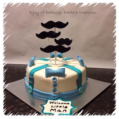 Bow tie and mustache  - Cake by Dadascreation