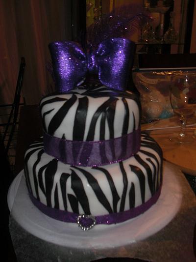Diva cake zebra stripes - Cake by kangaroocakegirl